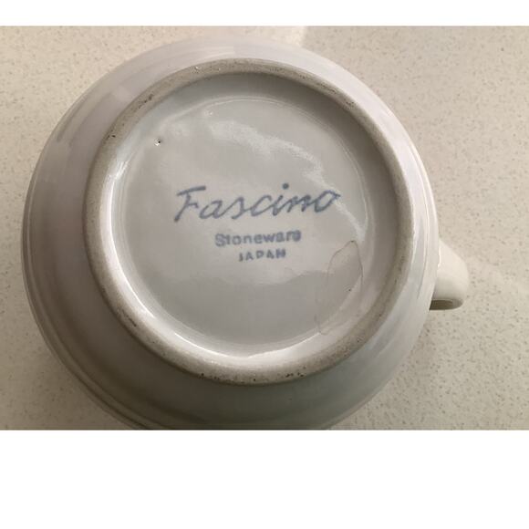 Fascino By Yamaka Stoneware Creamer and Covered Sugar Bowl Set - Picture 2 of 3